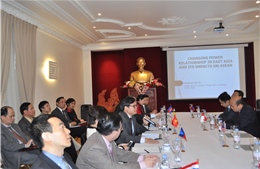 Tọa đàm về thách thức an ninh của Việt Nam tại Pháp